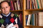 Hledá Marek Šnajdr v knihovně peníze pro ministerstvo zdravotnictví?