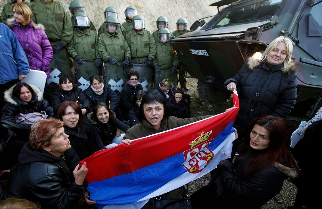 Potyčky na srbských barikádách v Kosovu