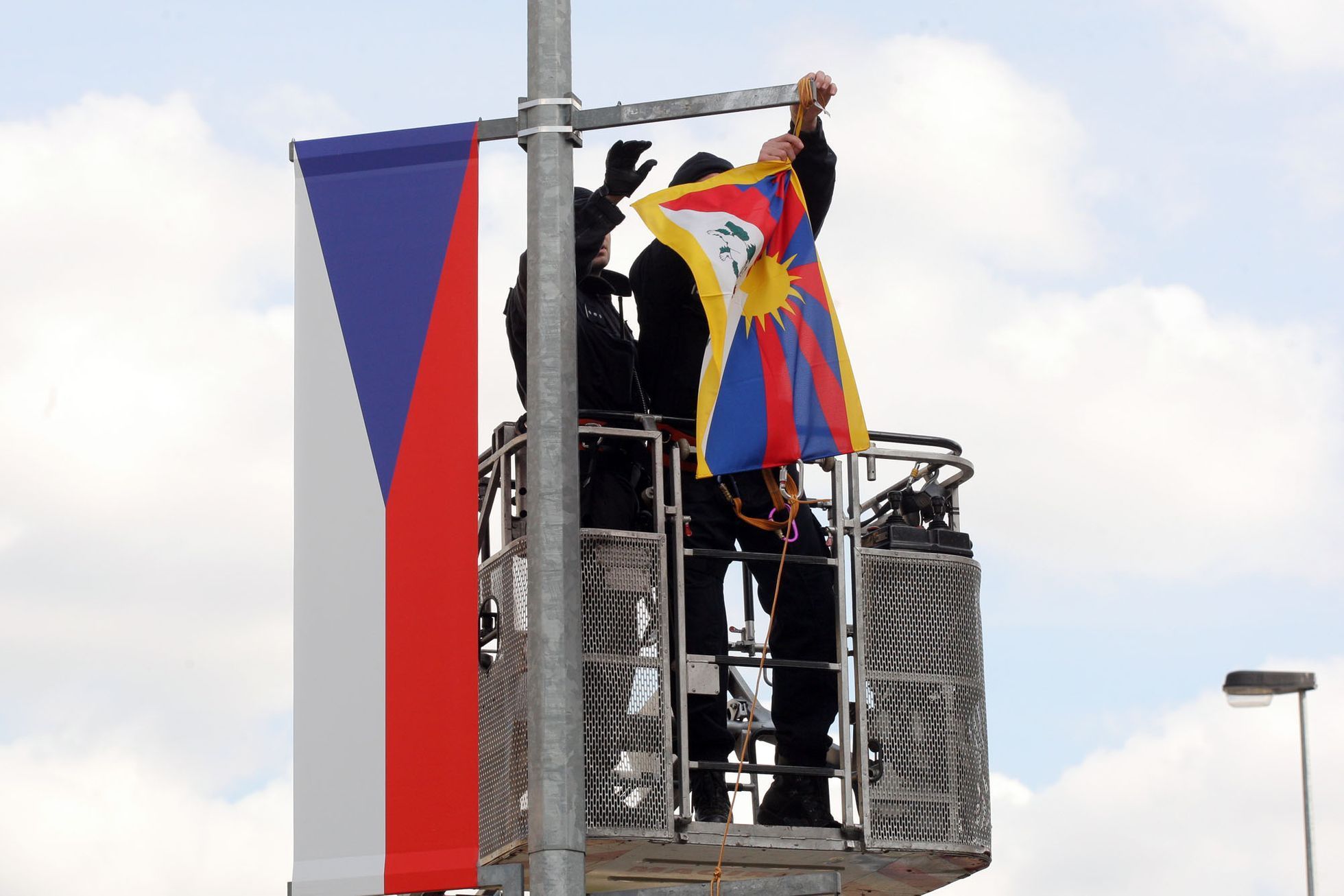 Tibetské vlajky na Evropské