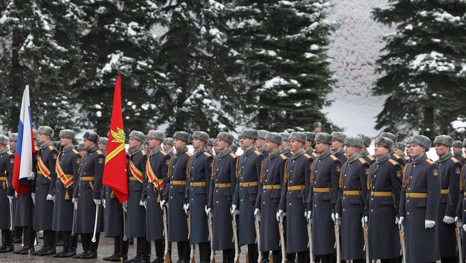 Rusové nechtějí uznat své příbuzné za mrtvé vojáky. Prosí Putina, aby pomohl.