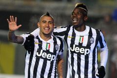 VIDEO Juventus vyhrál na Interem, Řím nedohrál kvůli dešti