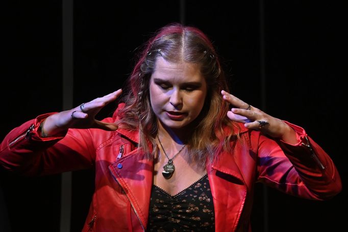 Tereza Cisovská jako Mary.