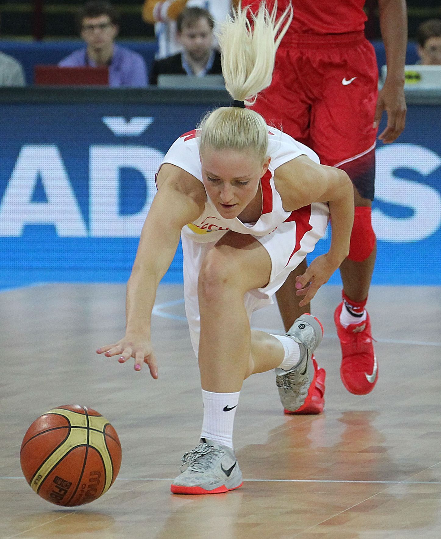 Basketbal, ČR-USA