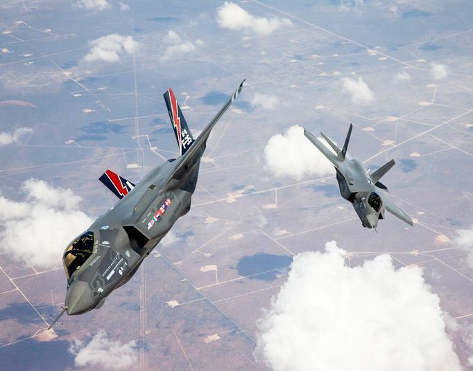 Americký stíhací letoun F-35 Lightning II na archivním snímku.