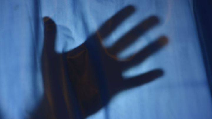 Neurolog gynekologicky vyšetřil pacientky, jednu dráždil vibrátorem. Dostal podmínku