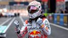Max Verstappen z Red Bull slaví triumf v kvalifikaci na VC Japonska F1 2025