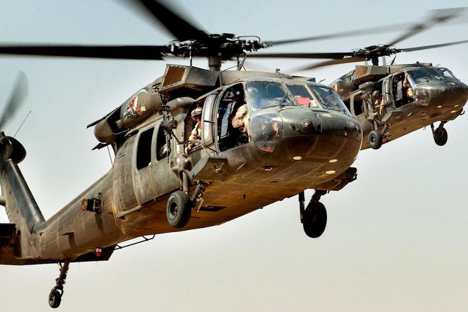 Helikoptéry Sikorsky UH-60 Black Hawk