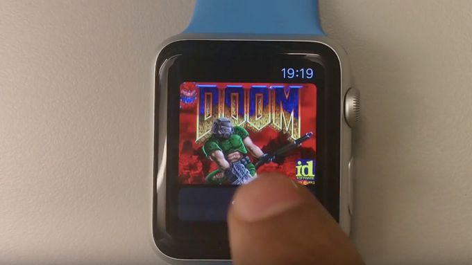 Podívejte se na 25 let Dooma. Upozornění: Video není vhodné pro děti a mladistvé.