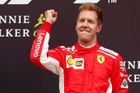 Návrat F1 po prázdninách patřil Vettelovi, závod v Belgii začal velkou bouračkou