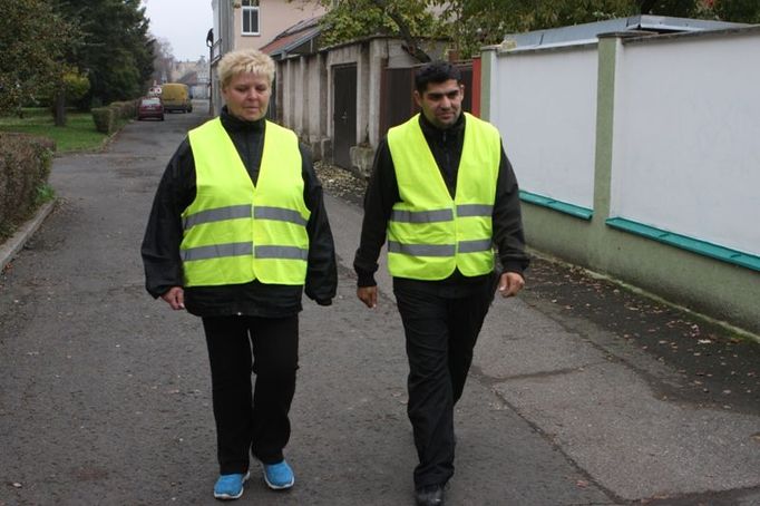 Asistenti prevence kriminality denně nachodí po Duchcově mnoho kilometrů.