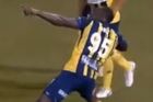 Video: Kanonýr Bolt! Fenomenální Jamajčan nasázel dva góly, slavil tradičním bleskem