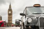Brexit si vybírá daň, v Británii se vloni prodalo nejméně aut za posledních deset let