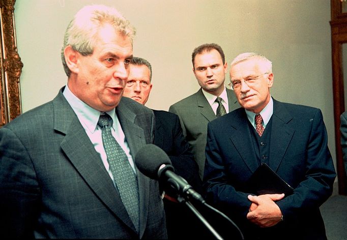 TK vláda, Miloš Zeman, Macek, Ivan Langer a Václav KLaus, říjen 1999