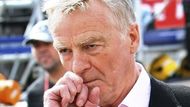 Prezident Mezinárodní motoristické federace Max Mosley v zákulisí Velké ceny Monaka 2008.