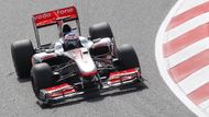 Jenson Button, úřadující šampion a vedoucí muž seriálu F1, odstartuje do závodu ze třetí řady.