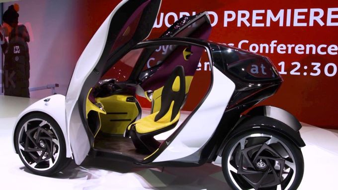 Auto, které se ovládá joystickem. Toyota v Ženevě představila elektromobil budoucnosti.