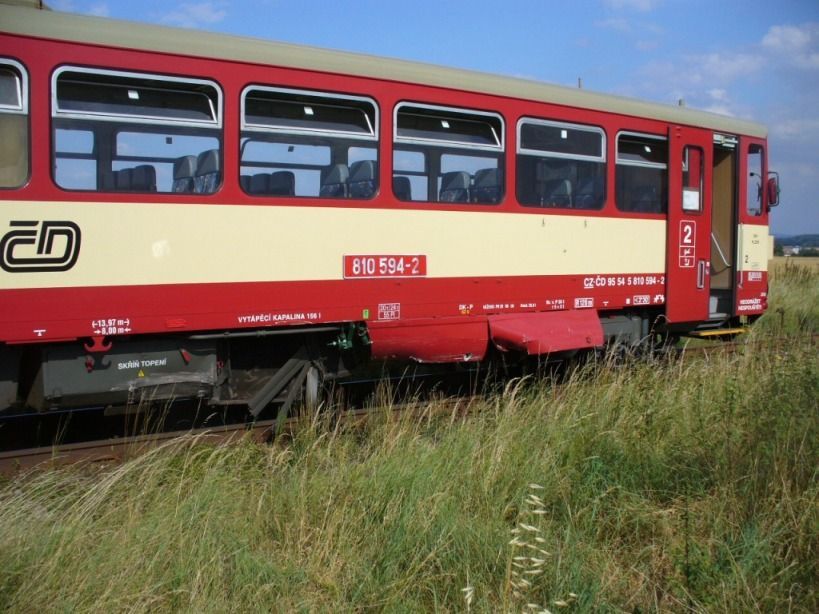 U Rudné se srazilo auto s vlakem