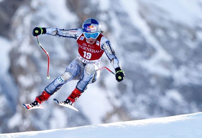 Ester Ledecká při sjezdu ve Val d´Isere 2020