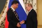 Rusko a Čína si pochvalují vzájemný obchod. Putin dal Si Ťin-pchingovi nejvyšší státní vyznamenání