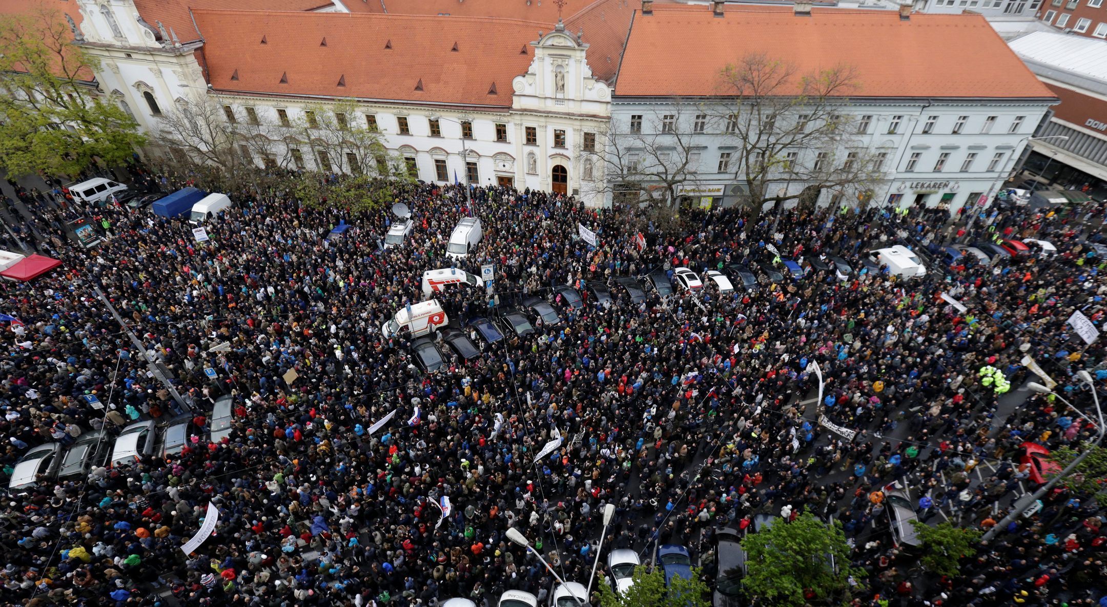 Velký protikorupční pochod v Bratislavě, duben 2017
