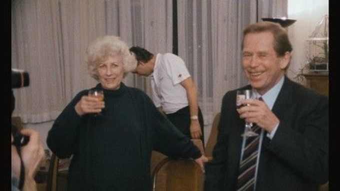 Citizen Havel with his first wife Olga Havlová who died in 1996