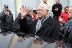 Místopředsedové ODS a ČSSD slíbili zlomit Klausovo veto