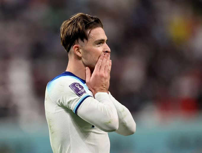 Jack Grealish slaví gól v zápase MS 2022 Anglie - Írán