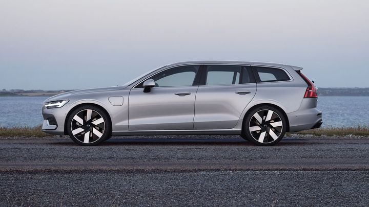 Konec jedné éry. Volvo se začíná pomalu zbavovat kombíků a sedanů, SUV je válcují