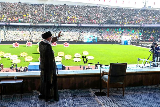 Chameneí na Velké konferenci členů Basídž na stadionu Azadí v říjnu 2018.