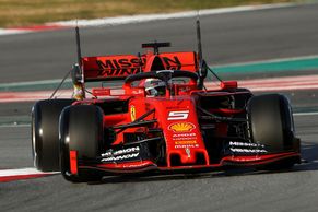 Hrabla, Kubicův návrat i sebevědomé Ferrari. To byly první letošní testy formule 1