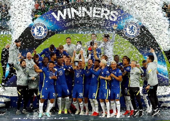 Fotbalisté Chelsea slaví vítězství v Superpoháru UEFA