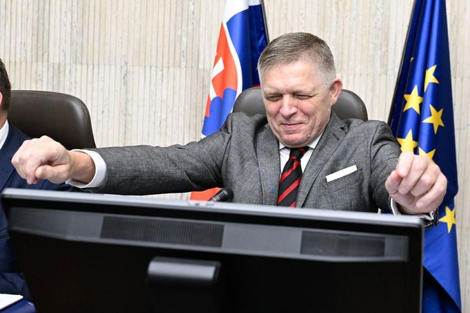 Slovenský premiér Robert Fico na červencovém zasedání vlády.