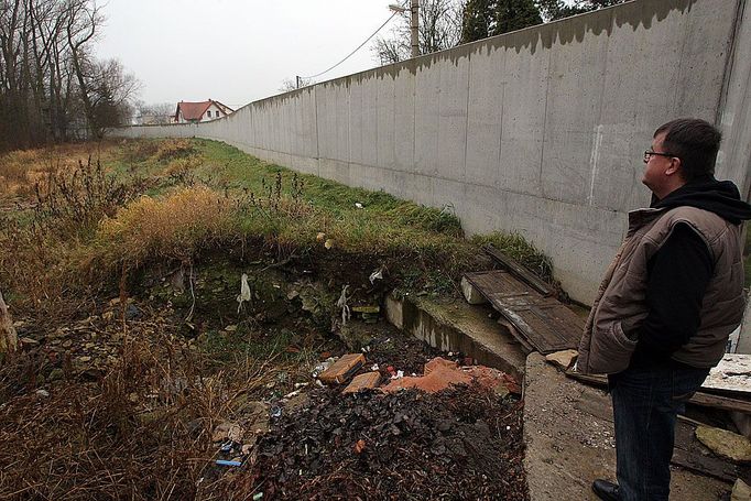 Čtyřmetrová zeď? Starostové hledají recept, jak se bránit záplavám.