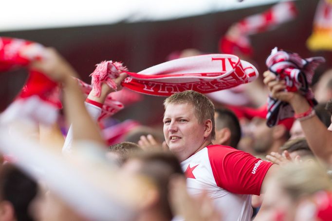 EL, Slavia-Levadia: fanoušek Slavie