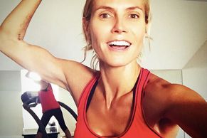 Závidíte slavným postavu? Máme důkaz, že na sobě tvrdě dřou