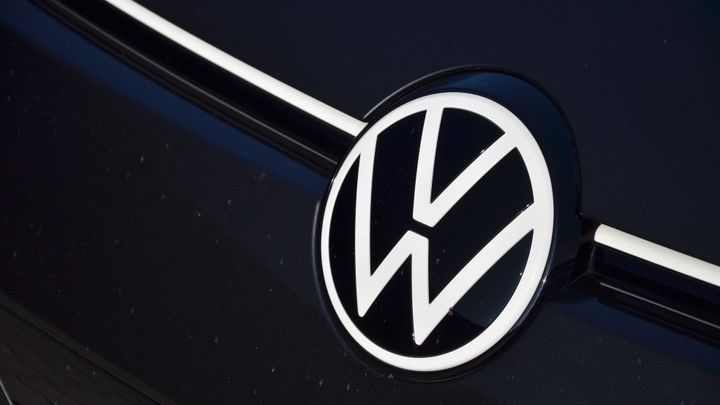 Greenpeace žaluje v Německu koncern VW. Chce konec výroby spalovacích aut v roce 2030; Zdroj foto: Martin Přibyl