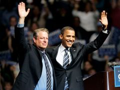 Předloni si cenu převzal bývalý americký prezident Al.Gore.