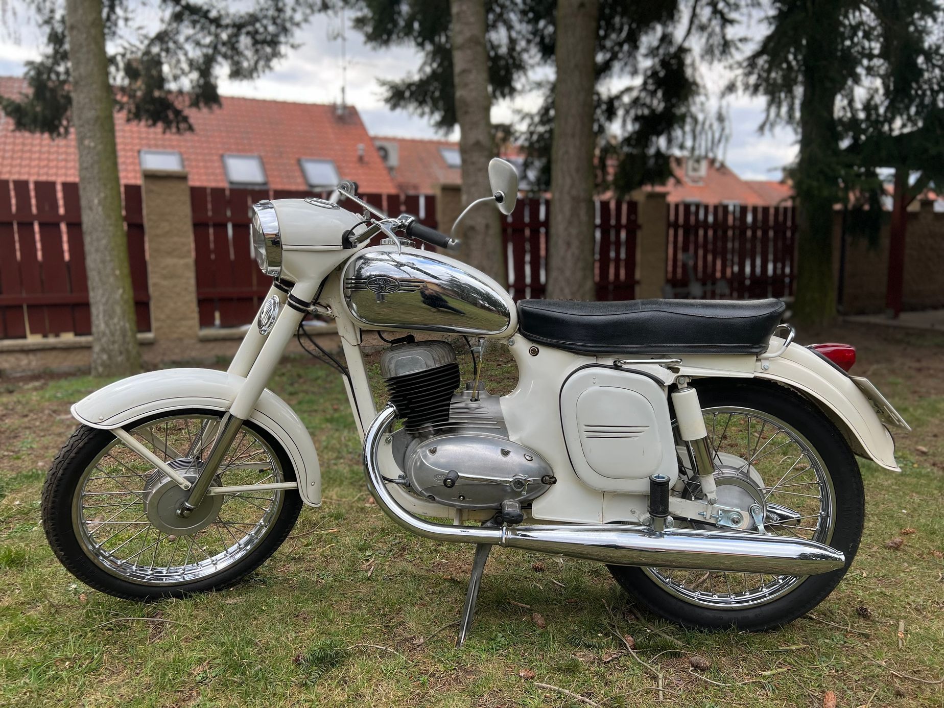 Aukce veteránů Retro Garáž duben 2023