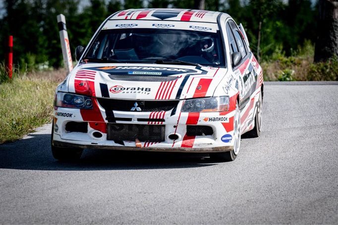 Martin Šikl v Mitsubishi Lancer Evo IX během Radouňské rallye 2024