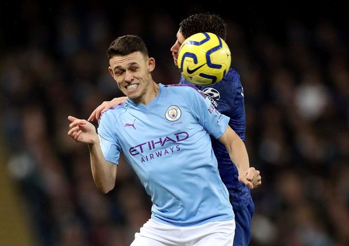 Soccer Football - Premier League - Manchester City v Chelsea - Etihad Stadium, Manchester, Britain - November 23, 2019  Manchester City's Phil Foden in action with Chelse