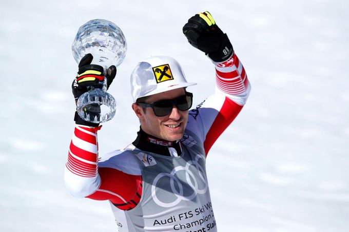 Marcel Hirscher s křišťálovým glóbem za obří slalom 2019