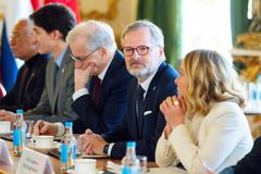 Fialova odpovědnost za Blažka je velká. Neměl ho nechat běhat se žlutou kartou