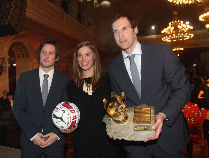 Fotbalista roku 2013: Petr Čech a Eva Samková a Tomáš Rosický