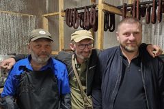Ukrajinský deník: Jak si tři kamarádi otevřeli uzenářství u tří veteránů