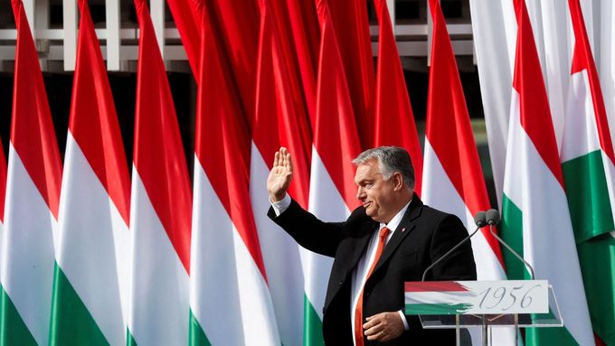 Maďarský premiér Viktor Orbán ve městě Zalaegerszeg na západě Maďarska při projevu k 66. výročí vypuknutí protisovětského povstání (23. října 2022)
