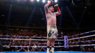 Andy Ruiz díky vítězství nad Joshuou získal tituly profesionálního mistra světa v těžké váze organizací WBA, IBF a WBO.