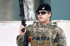 Mladý Kadyrov je plnoletý. Službu v armádě vyměnil za hrátky s granátometem
