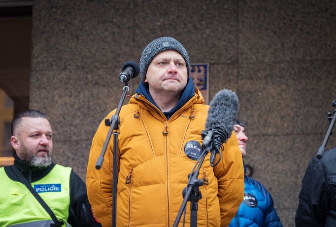 Policejní velitel a odborář Martin Červenka na demonstraci za lepší pracovní podmínky pro bezpečnostní sbory, 21. listopadu 2024