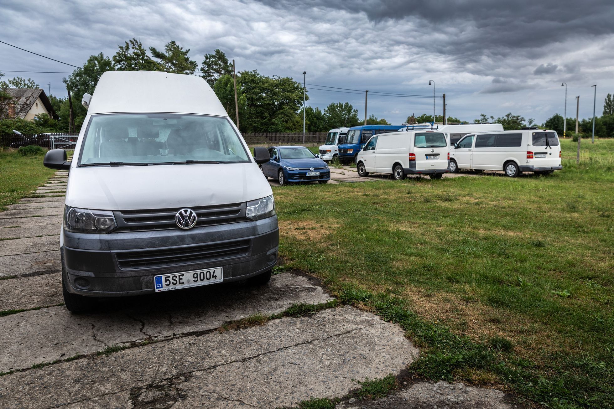 rychtaříková, rychtařík, obytná auta, nomádi, cestování, dodávka