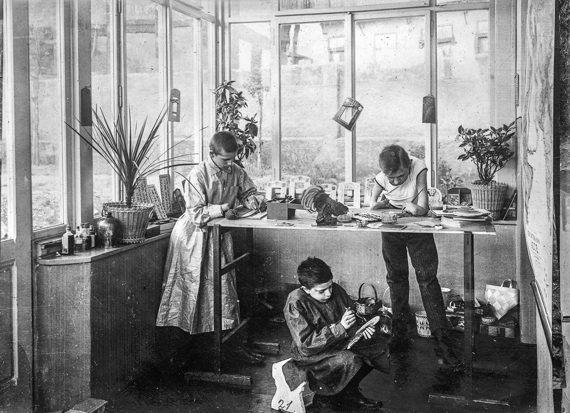 František Bakule a postižené děti, které učil